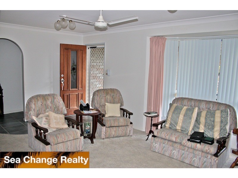 1 Pinnacle Street, Mulambin QLD 4703