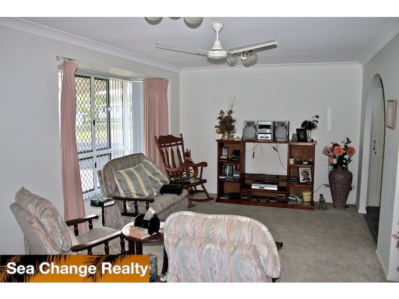 1 Pinnacle Street, Mulambin QLD 4703