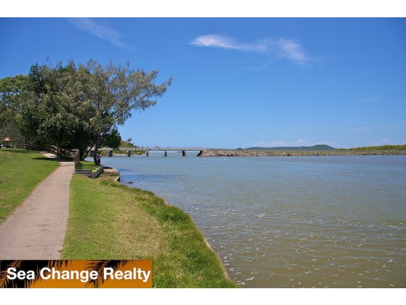 834 Scenic Highway, Emu Park QLD 4710