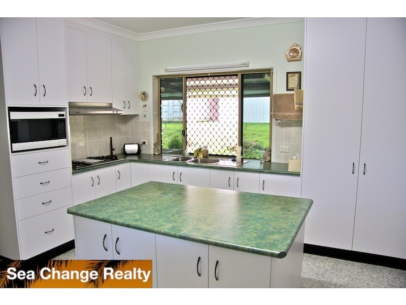 11-13 Fairbairn Court, Emu Park QLD 4710