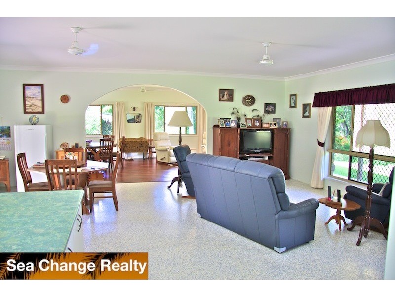 11-13 Fairbairn Court, Emu Park QLD 4710