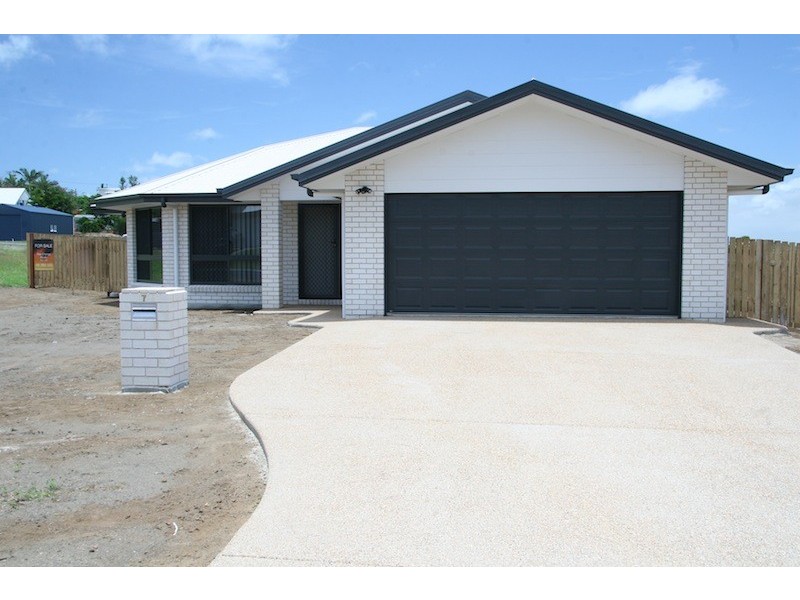 7 Trafalgar Street, Emu Park QLD 4710