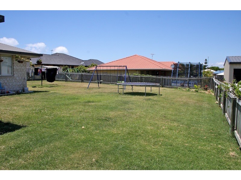 12 Nerita Avenue, Emu Park QLD 4710