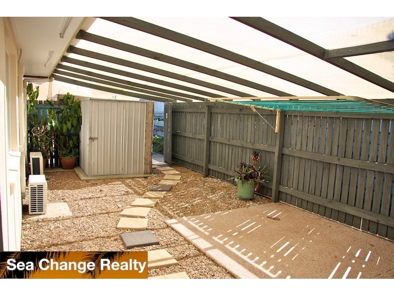 2/63 Hewitt Sreet, Emu Park QLD 4710