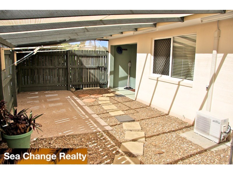 2/63 Hewitt Sreet, Emu Park QLD 4710