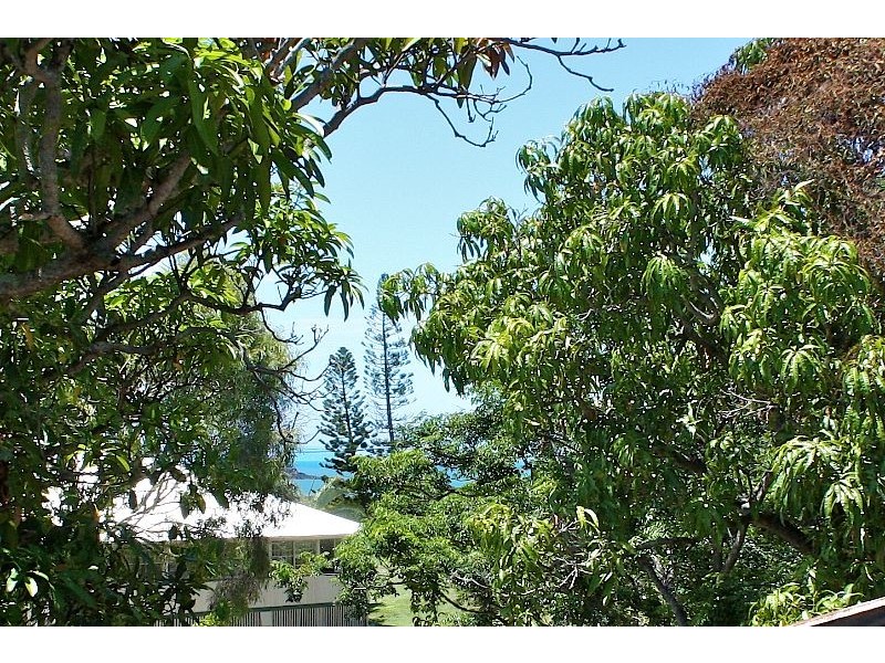 15 William Street, Emu Park QLD 4710