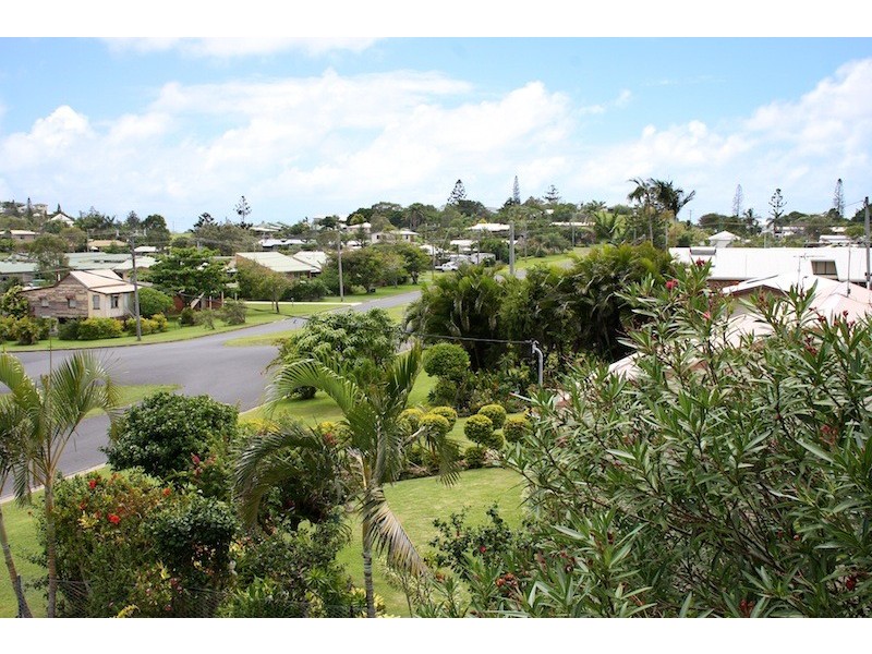 50 Wood Street, Emu Park QLD 4710