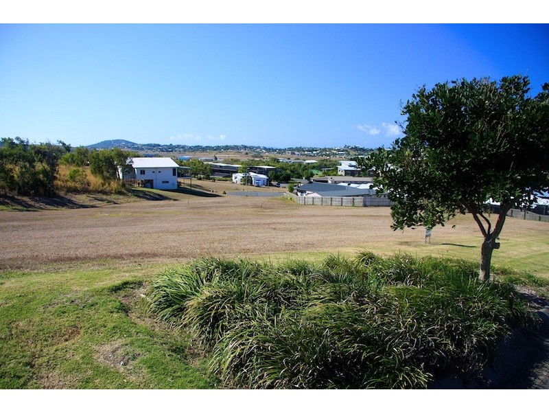 54 Cocoanut Point Drive, Zilzie QLD 4710