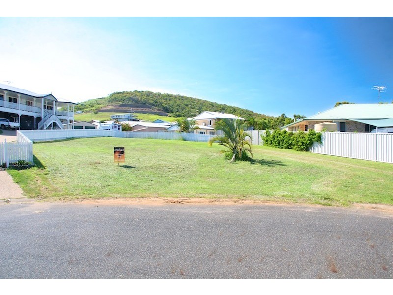 4 Taldora Place, Emu Park QLD 4710