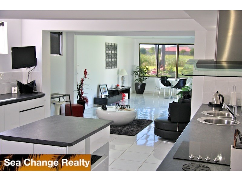 5 Pinnacle Street, Yeppoon QLD 4703