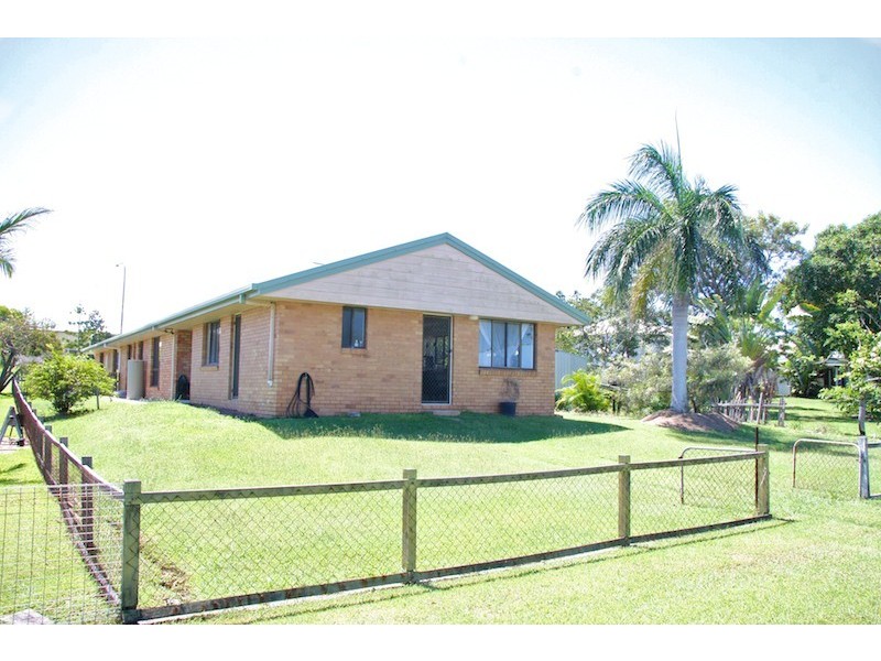76 Hill street, Emu Park QLD 4710