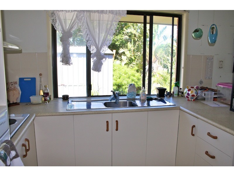 76 Hill street, Emu Park QLD 4710