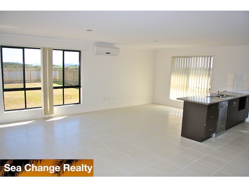 90 Amalfi Drive, Emu Park QLD 4710