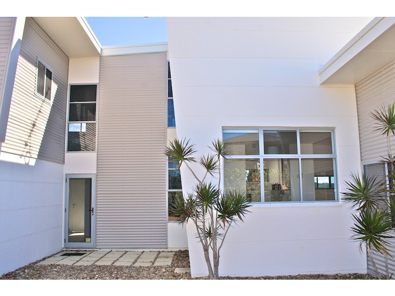 2 Hideaway Road, Zilzie QLD 4710
