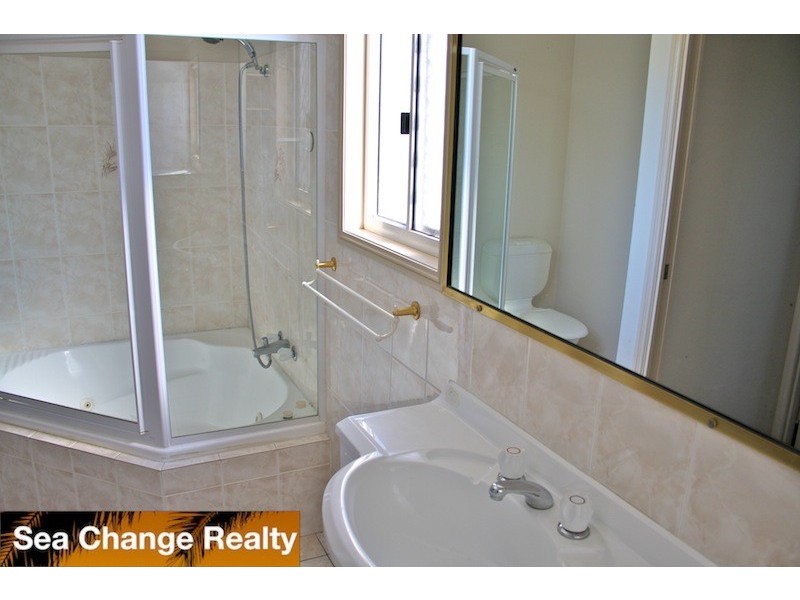 2 Coolwaters Esplande, Kinka Beach QLD 4703