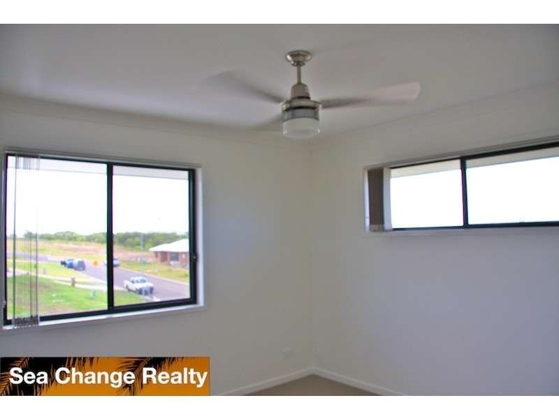 1 The Link, Zilzie QLD 4710