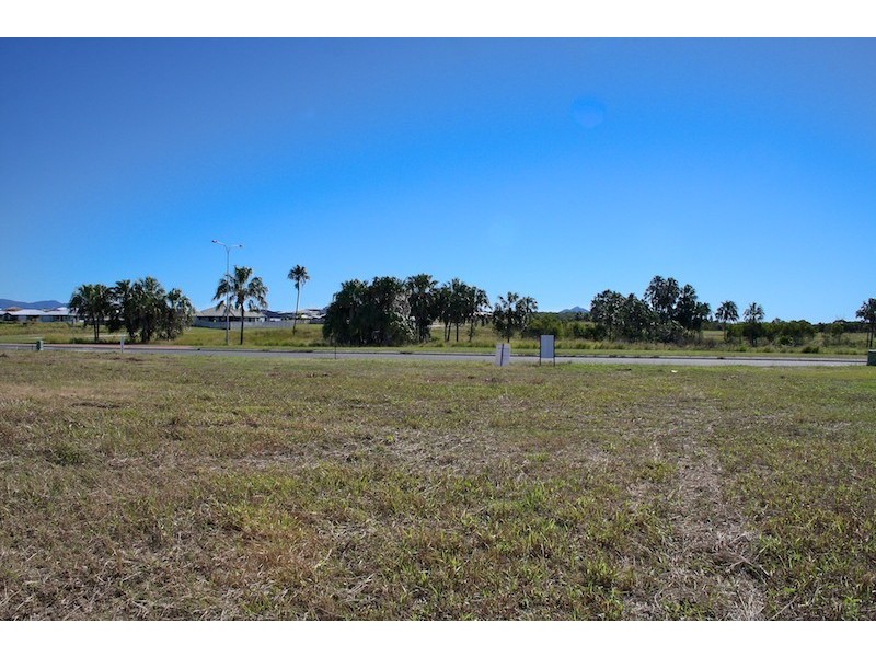 49 Monte Carlo Avenue, Emu Park QLD 4710