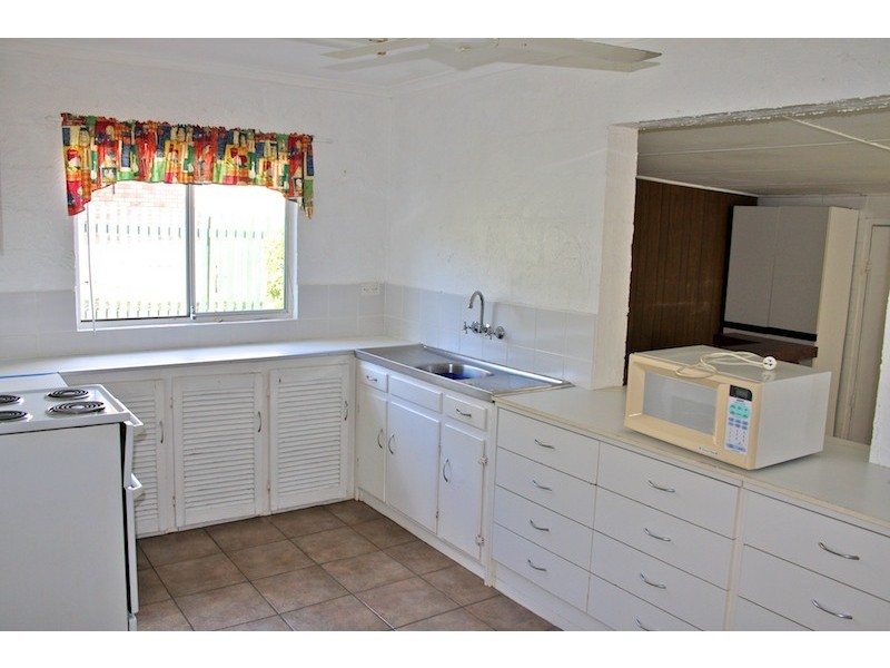 38 Connor Street, Emu Park QLD 4710