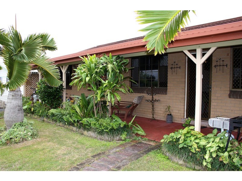 17 Connor Street, Emu Park QLD 4710