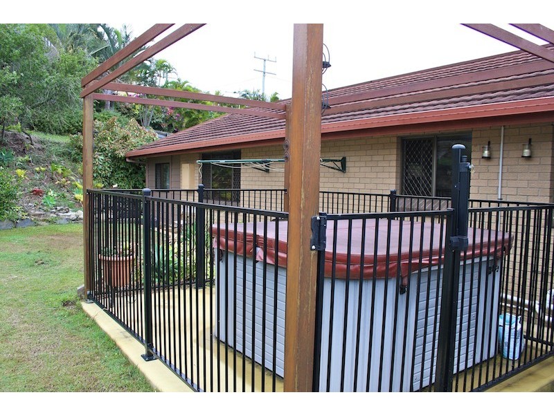 17 Connor Street, Emu Park QLD 4710