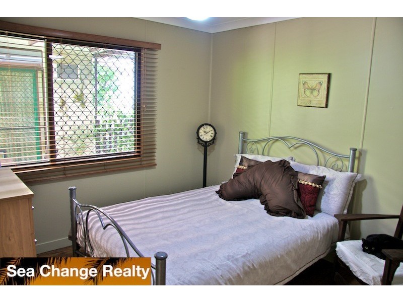 11 Nelson Street, Emu Park QLD 4710
