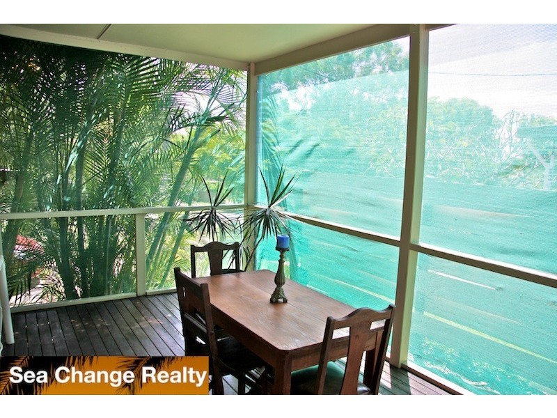 11 Nelson Street, Emu Park QLD 4710