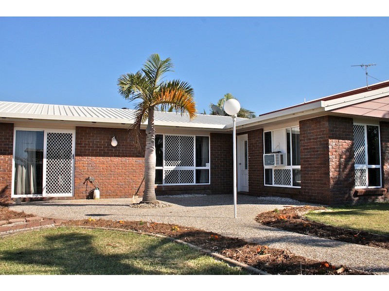 28  Evelyn Street, Emu Park QLD 4710