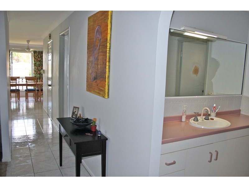 28  Evelyn Street, Emu Park QLD 4710