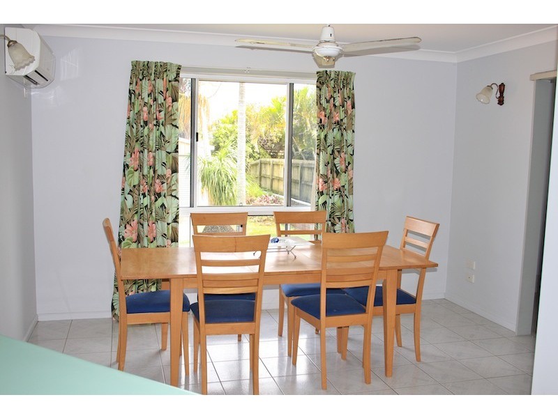 28  Evelyn Street, Emu Park QLD 4710