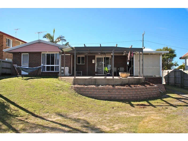 28  Evelyn Street, Emu Park QLD 4710