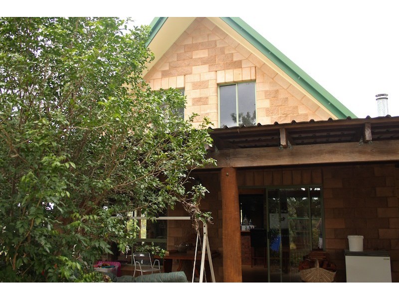 66 Clinton Road, Cawarral QLD 4702