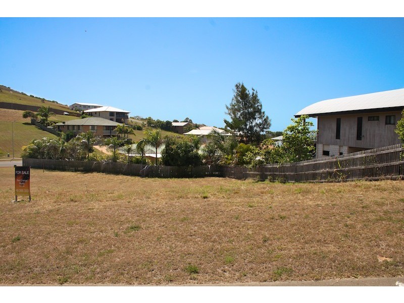 3  Paradise way, Emu Park QLD 4710