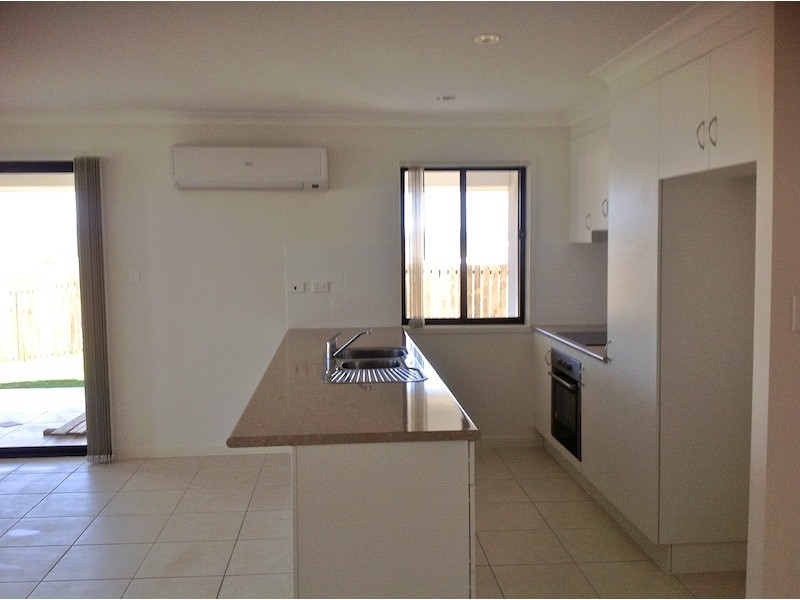 2 The Peak, Emu Park QLD 4710