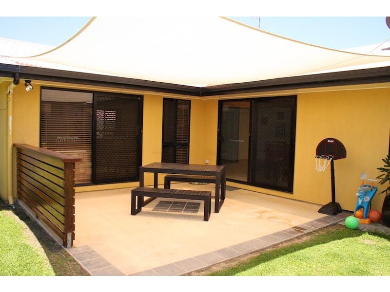 12 Triton Close, Emu Park QLD 4710