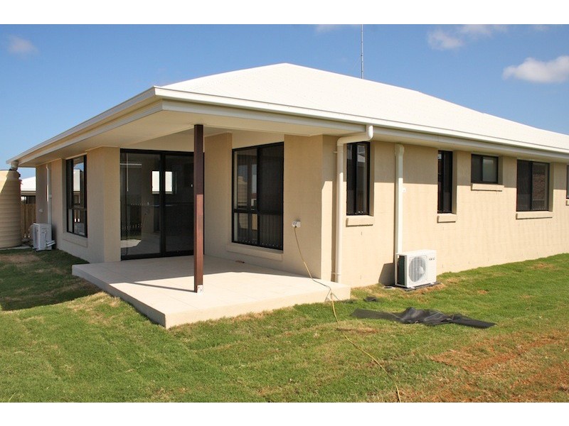 14 Falcon Crest, Emu Park QLD 4710