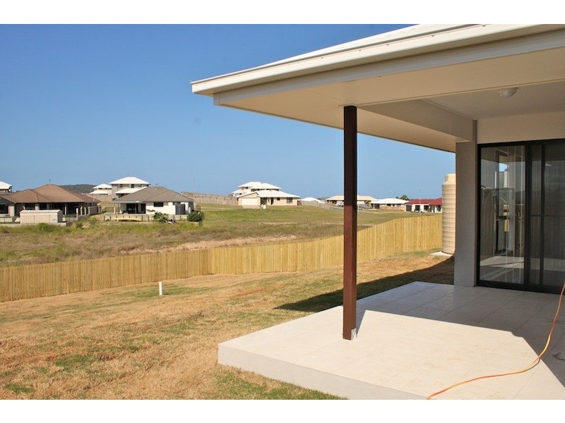 18 Falcon Crest, Emu Park QLD 4710