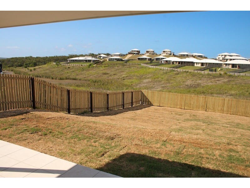 18 Falcon Crest, Emu Park QLD 4710
