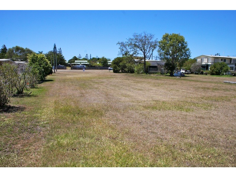 12 Arthur Street, Emu Park QLD 4710