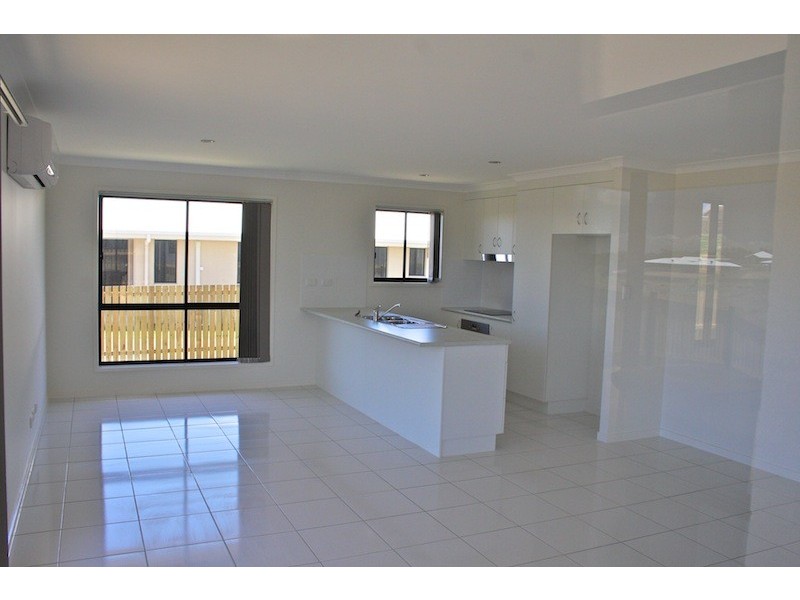 16 Falcon Crest, Emu Park QLD 4710