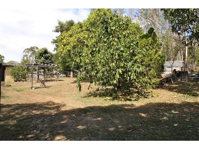 7  Cemetery Road, Cawarral QLD 4702