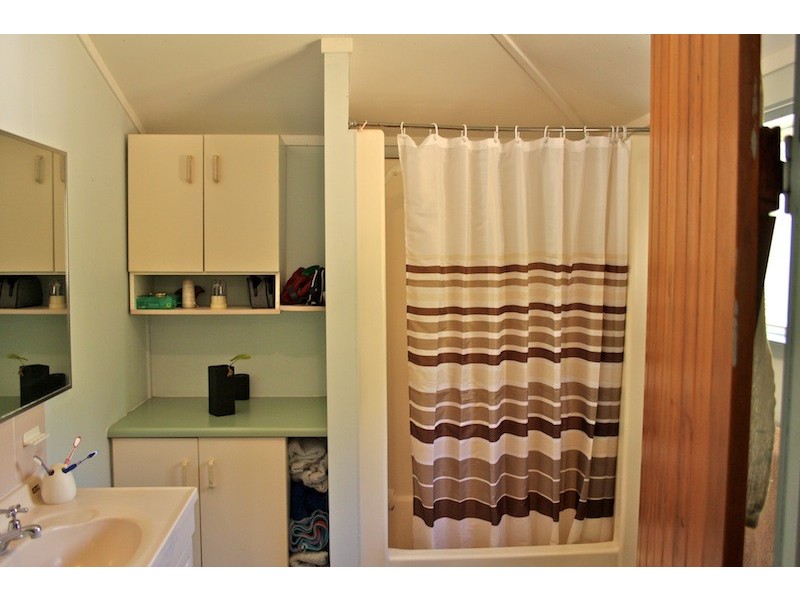 7  Cemetery Road, Cawarral QLD 4702