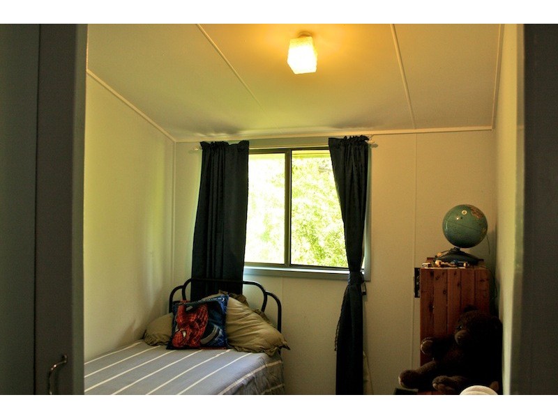 7  Cemetery Road, Cawarral QLD 4702