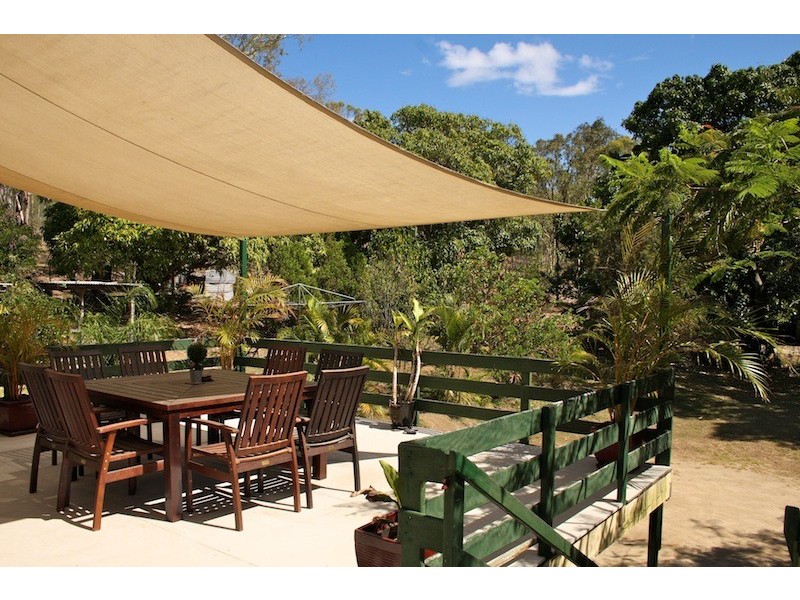 7  Cemetery Road, Cawarral QLD 4702