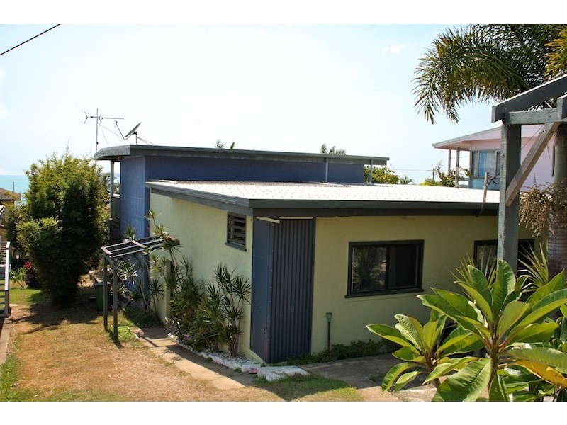 17 Ferguson Street, Emu Park QLD 4710