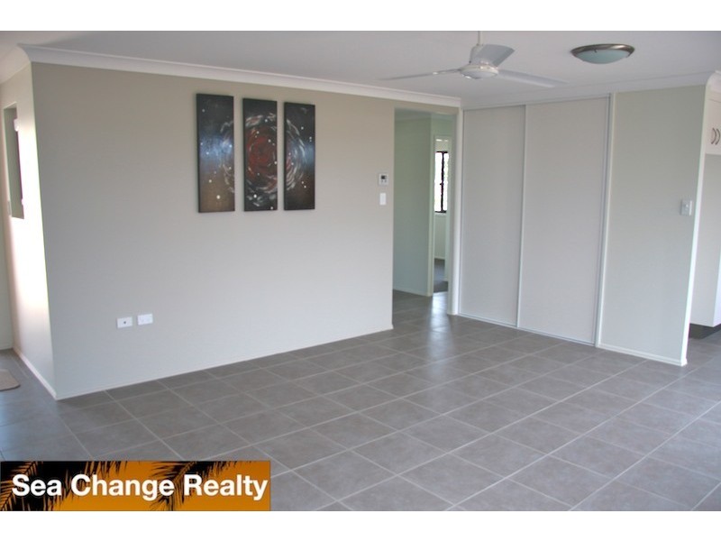 1/64 Hewitt  Street, Emu Park QLD 4710