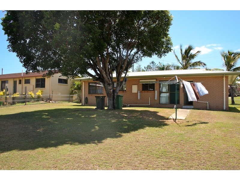 8 Claude Street, Emu Park QLD 4710