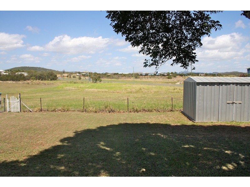 8 Claude Street, Emu Park QLD 4710