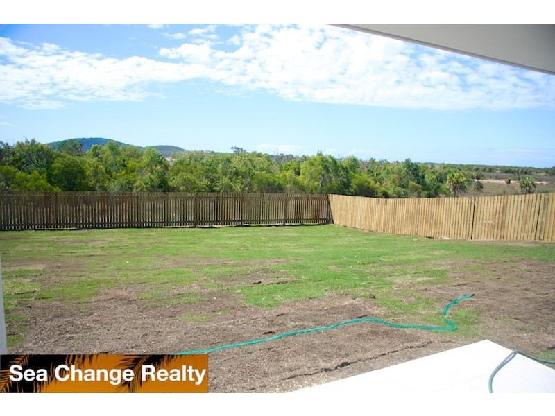 4 The Ridge Way, Emu Park QLD 4710