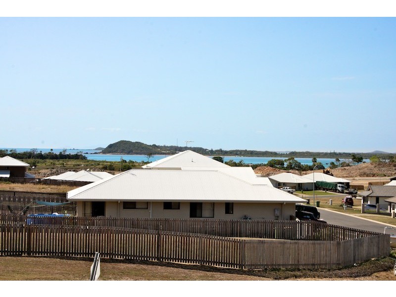 2 The Peak, Emu Park QLD 4710