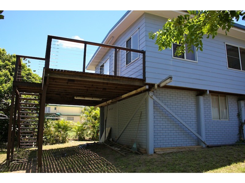 10 Arthur Street, Zilzie QLD 4710